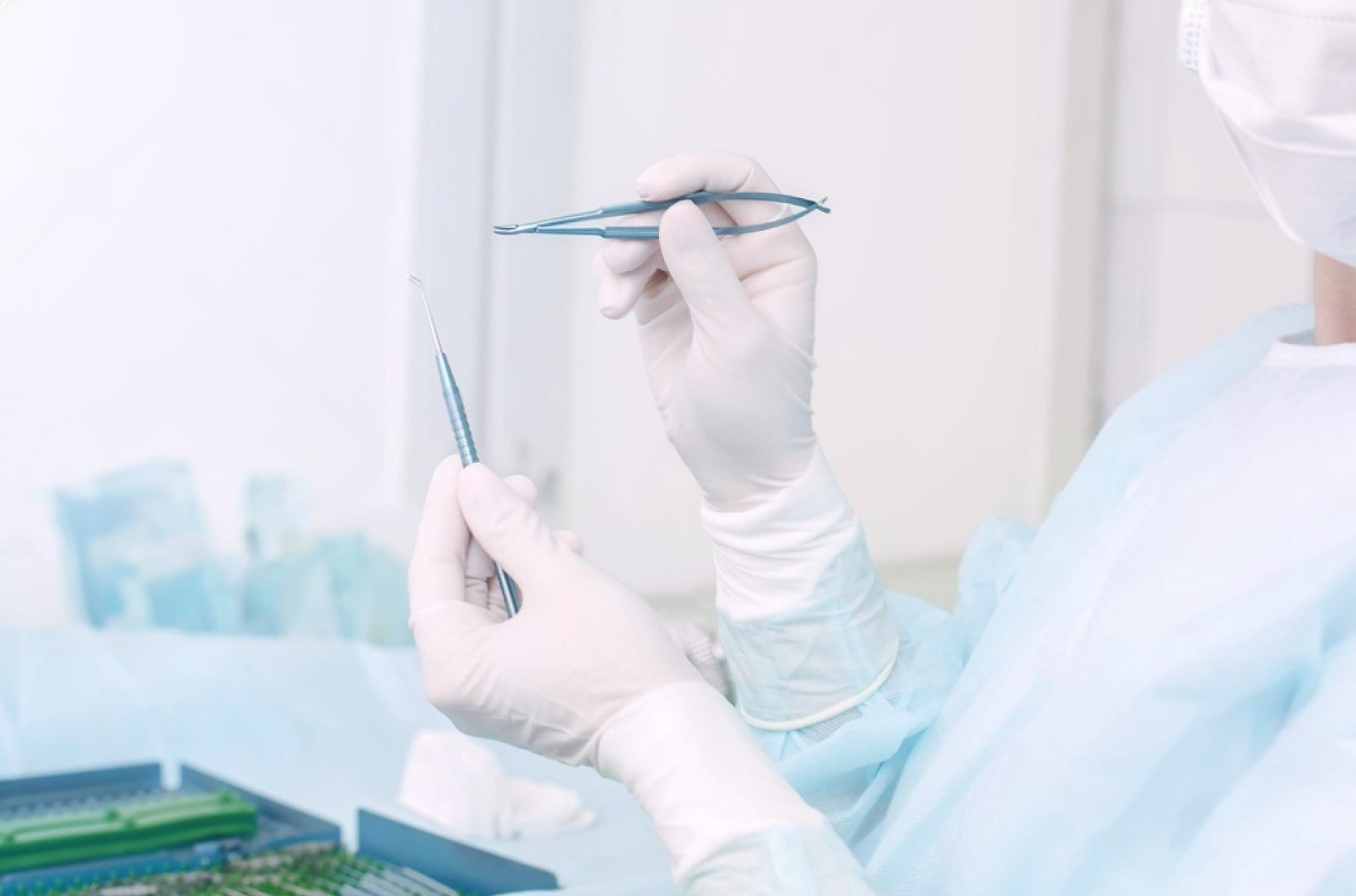 Engineered for Extremes: The Unseen Material Science Behind High-Precision Microsurgical Instruments